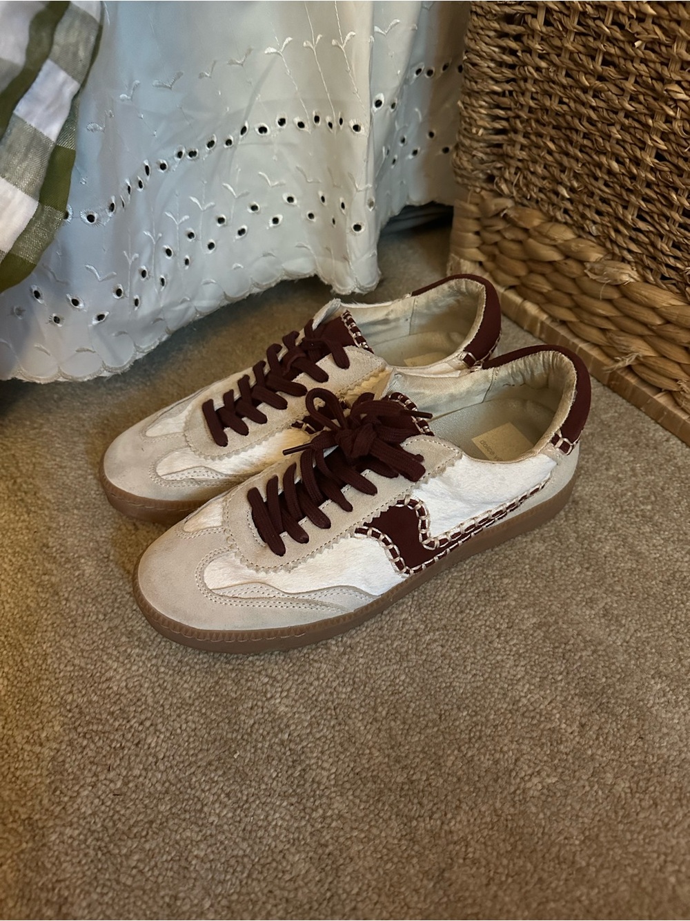 Dolce Vita Notice Sneakers Burgundy + Horse Hair Cream